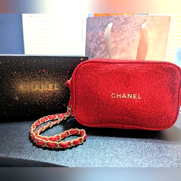 CHANEL Bags Chanel New W Box Bag Unbranded Chain Poshmark